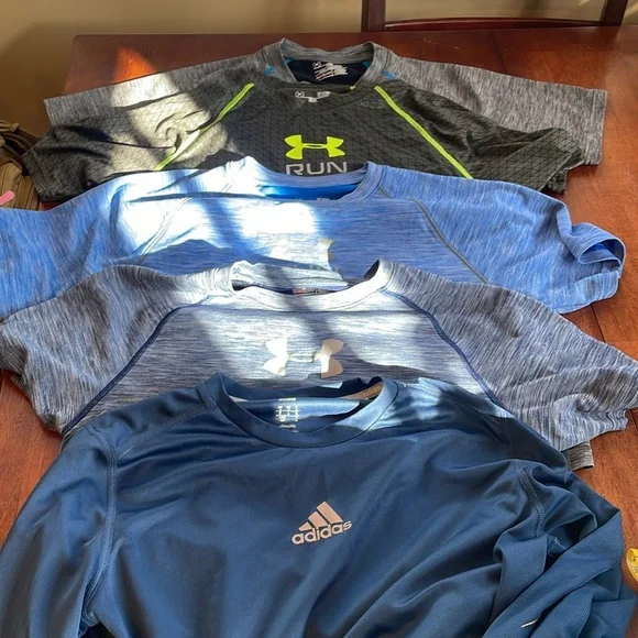 4 Under Armour heat gear short sleeves shirts, 1 adidas long sleeve - Picture 17 of 17